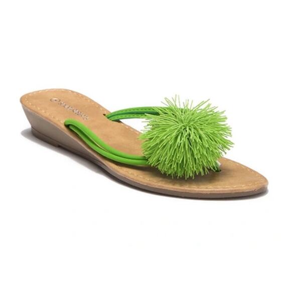 Sondra Roberts Women's Green Koosh Ball Sandal Size 10 - Picture 1 of 6